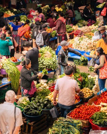 DESDE PANAJACHEL: EXPLORAR EL GRAN MERCADO DE CHICHICASTENANGO